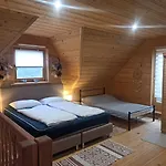 Dağ evi Vilinka & Native Vilinija Village Podčetrtek